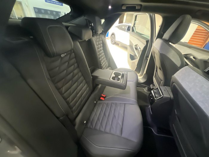 2025 Peugeot 3008 GT Premium Hybrid