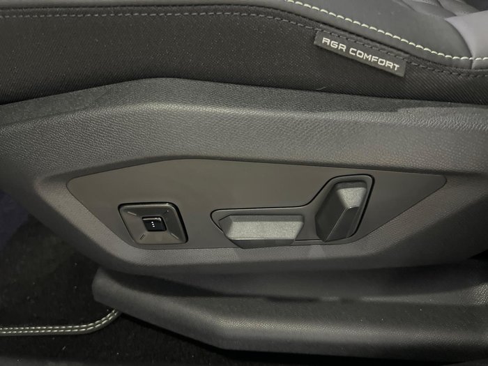 2025 Peugeot 3008 GT Premium Hybrid