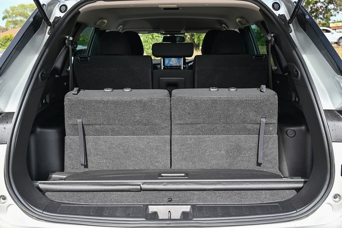 2022 Mitsubishi Outlander LS