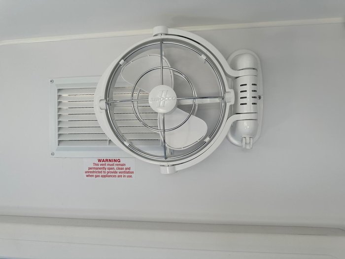 2026 JB Caravans Dirt Road Extreme 22' Large Ensuite