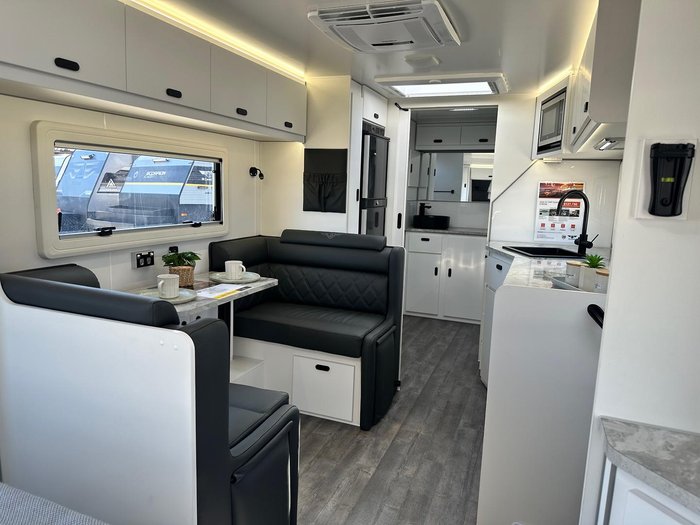 2026 JB Caravans Dirt Road Extreme 22' Large Ensuite