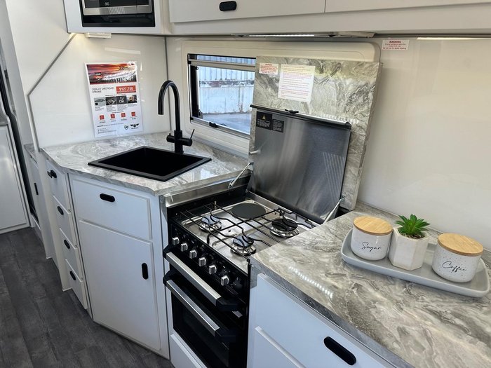 2026 JB Caravans Dirt Road Extreme 22' Large Ensuite