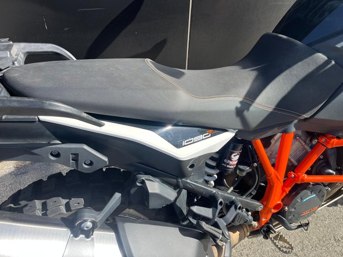 2017 KTM 1090 Adventure R Adventure White