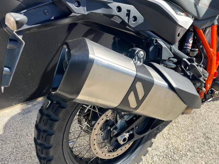 2017 KTM 1090 Adventure R Adventure White