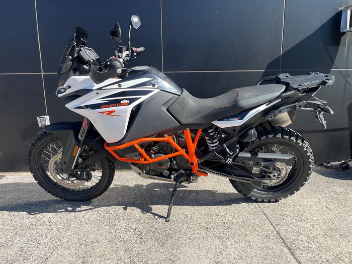 2017 KTM 1090 Adventure R Adventure White