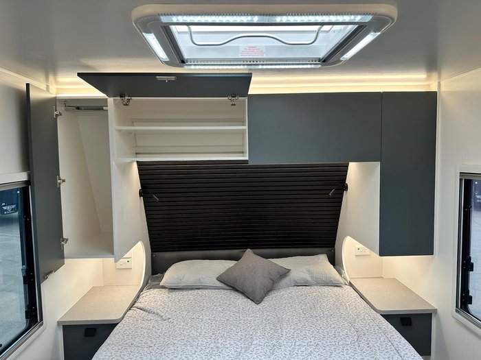 2026 New Age Caravans Manta Ray 18 Ft Mr18ermy26