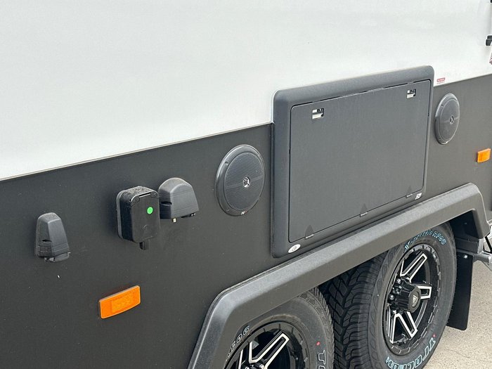 2026 New Age Caravans Manta Ray 18 Ft Mr18ermy26