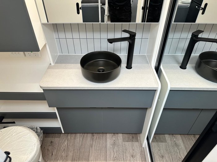 2026 New Age Caravans Manta Ray 18 Ft Mr18ermy26