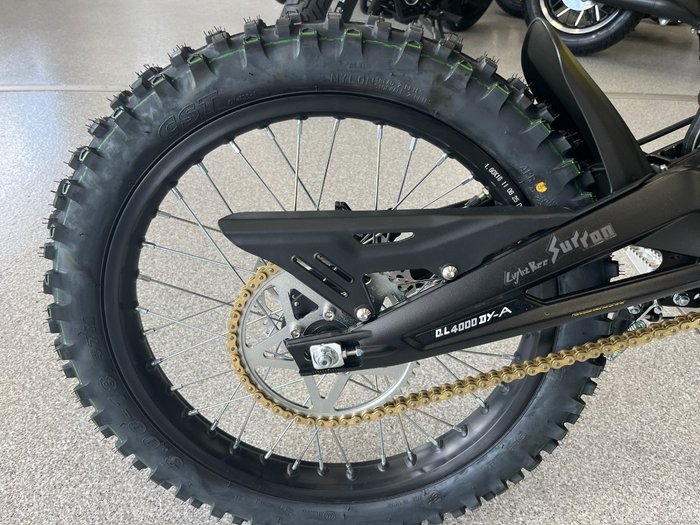 2025 Surron LIGHT BEE X BLACK