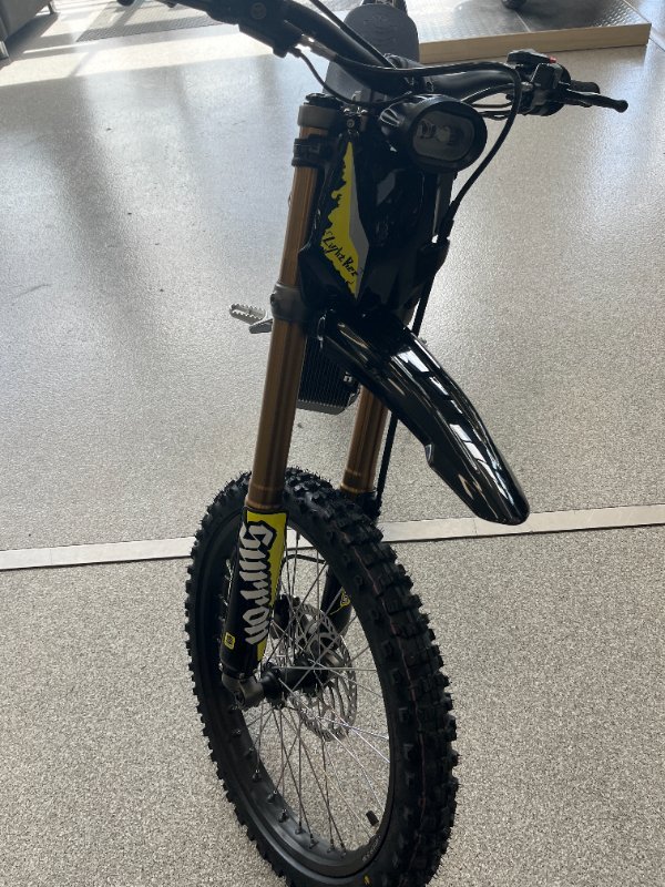 2025 Surron LIGHT BEE X BLACK