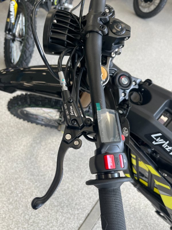 2025 Surron LIGHT BEE X BLACK