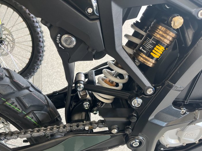 2025 Surron ULTRA BEE R YELLOW/BLACK