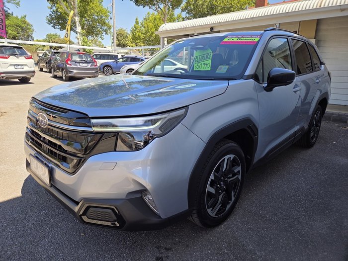 2025 Subaru Forester 2.5I Touring (awd)