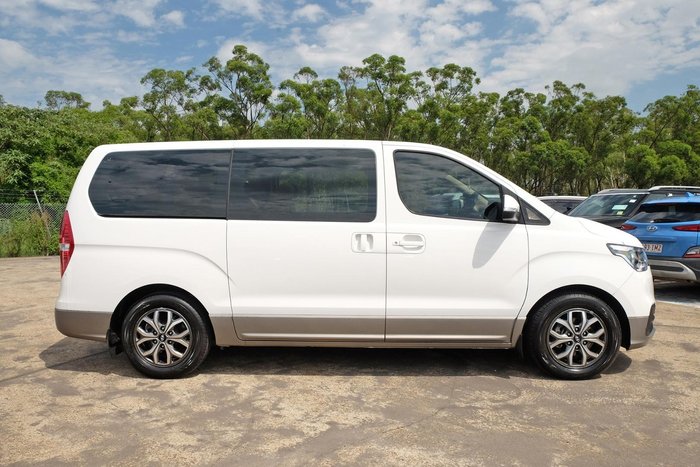 2018 Hyundai iMax Elite