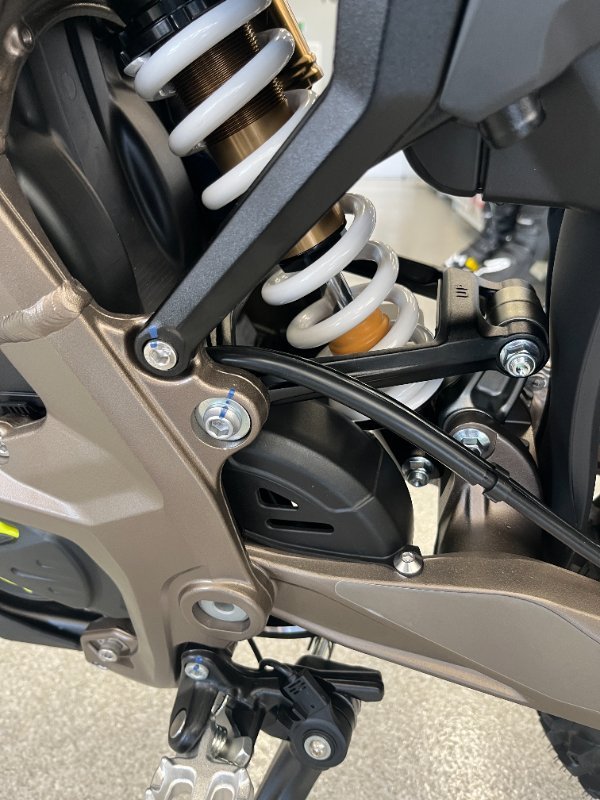 2026 Surron ULTRA BEE T BROWN