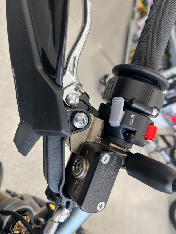 2026 Surron ULTRA BEE T BROWN