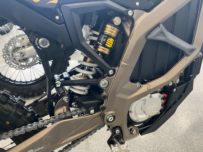 2026 Surron ULTRA BEE T BROWN