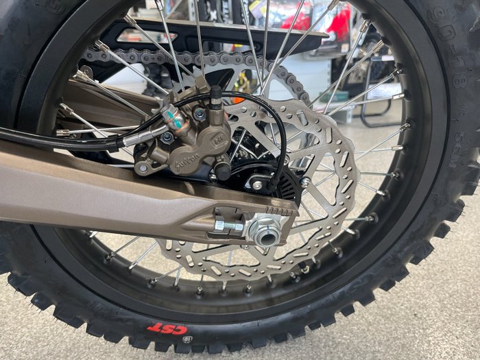 2026 Surron ULTRA BEE T BROWN