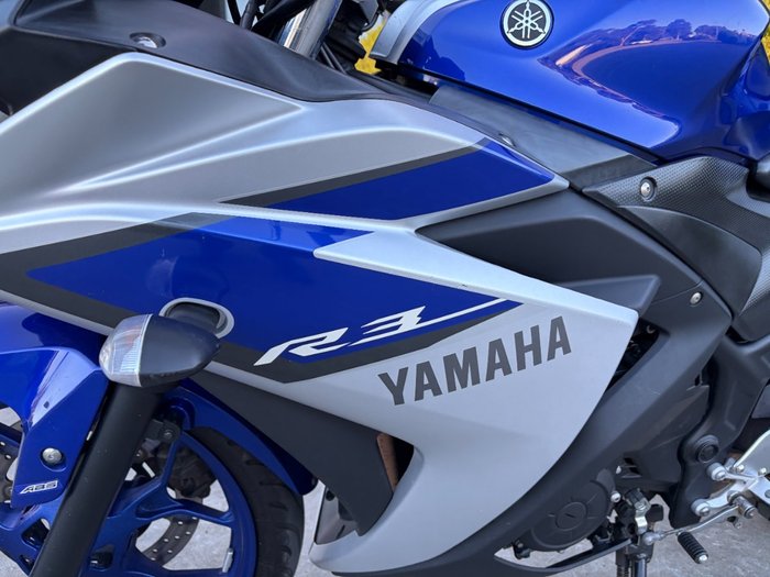 2015 Yamaha YZF-R3