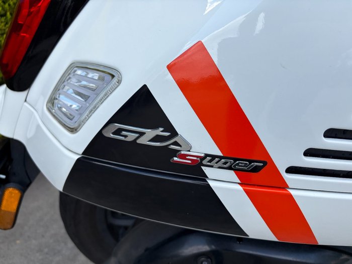 2023 VESPA GTS 300 SUPER SPORT