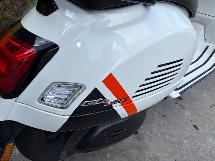 2023 VESPA GTS 300 SUPER SPORT