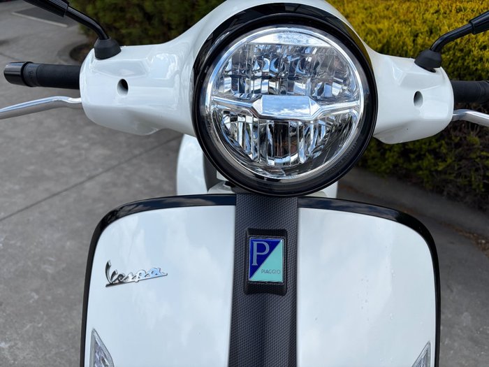 2023 VESPA GTS 300 SUPER SPORT