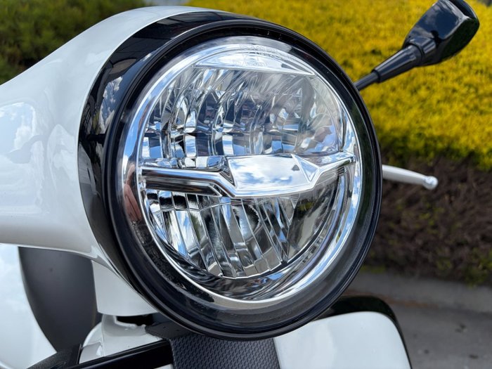 2023 VESPA GTS 300 SUPER SPORT