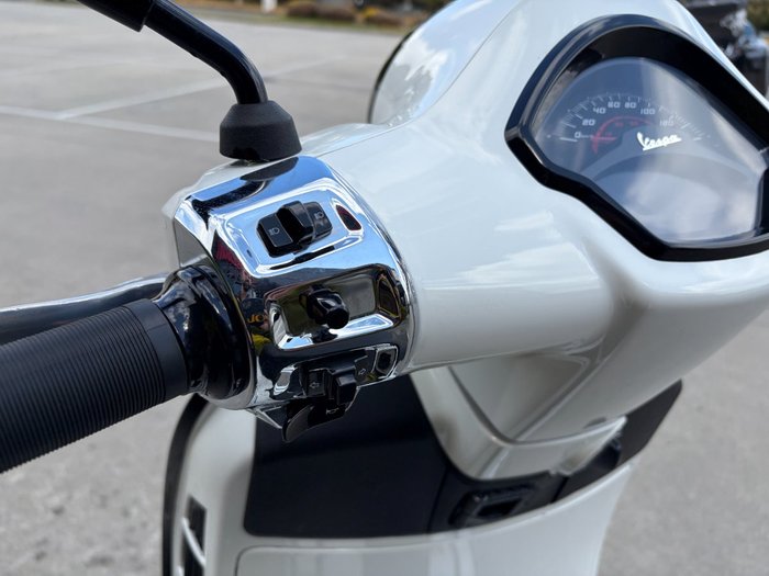 2023 VESPA GTS 300 SUPER SPORT