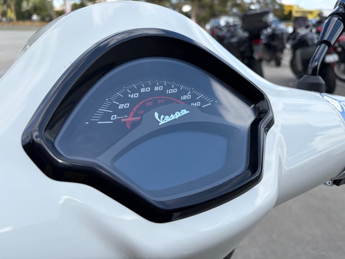 2023 VESPA GTS 300 SUPER SPORT