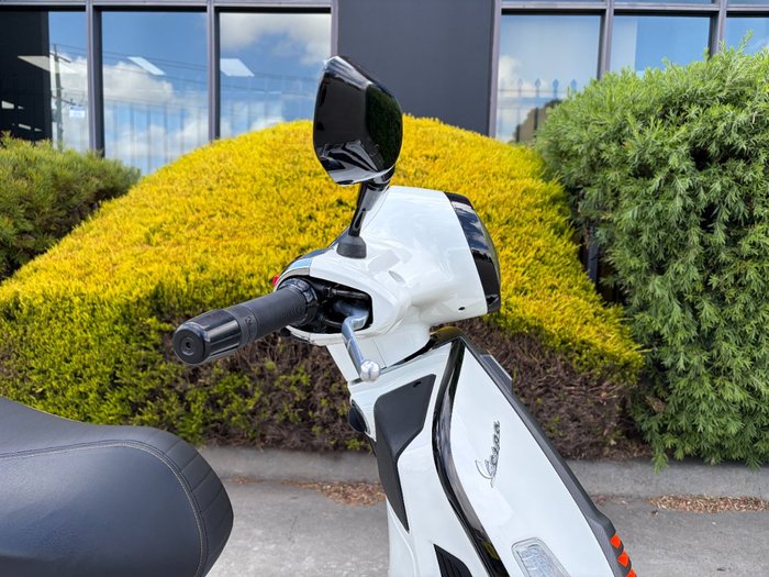 2023 VESPA GTS 300 SUPER SPORT