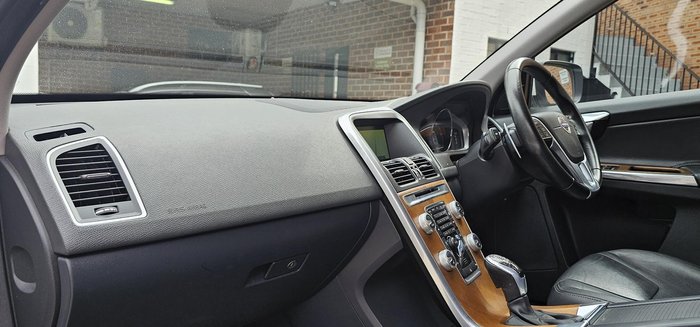 2015 Volvo XC60 D4 Luxury MY16 AWD Crystal White