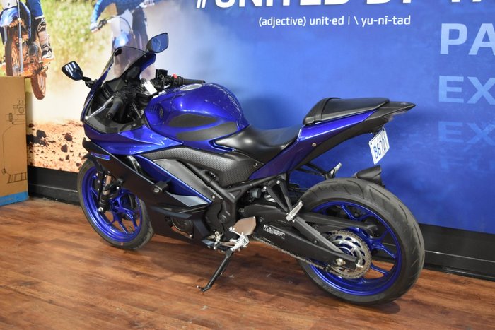 2023 Yamaha YZF-R3 Blue