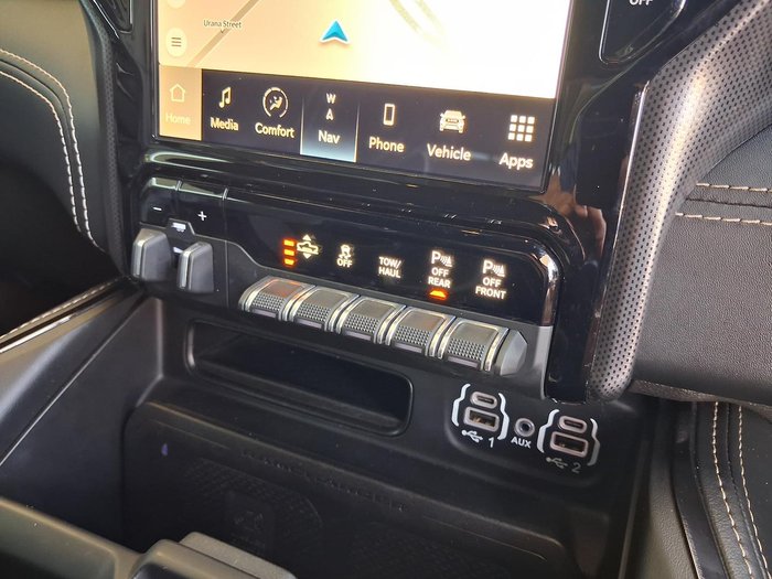 2023 RAM 1500 Limited RamBox DT MY23 4X4 Dual Range Billet Silver