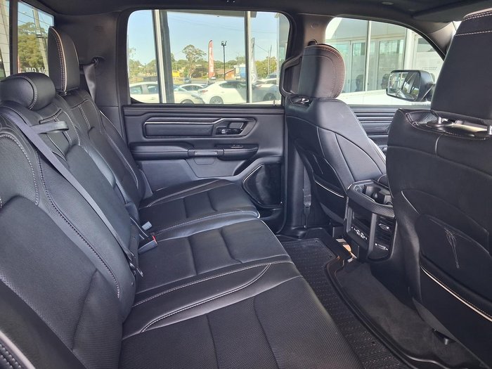 2023 RAM 1500 Limited RamBox DT MY23 4X4 Dual Range Billet Silver