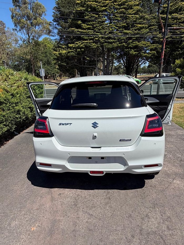 2026 Suzuki Swift Hybrid Plus UZ Pure White