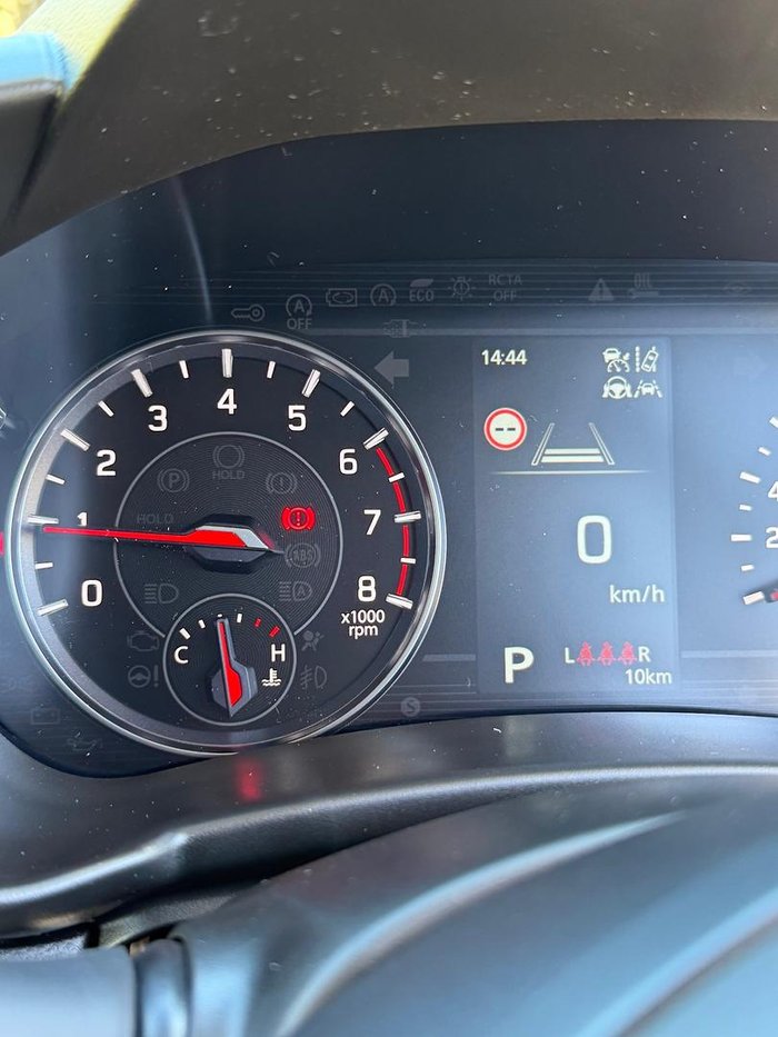 2026 Suzuki Swift Hybrid Plus UZ Pure White