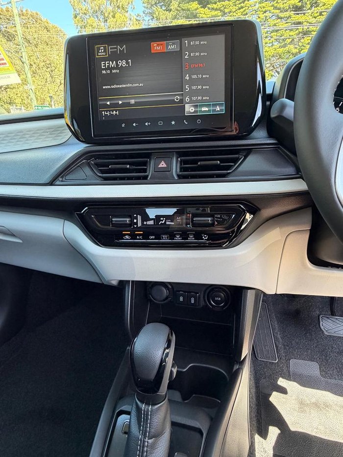 2026 Suzuki Swift Hybrid Plus UZ Pure White