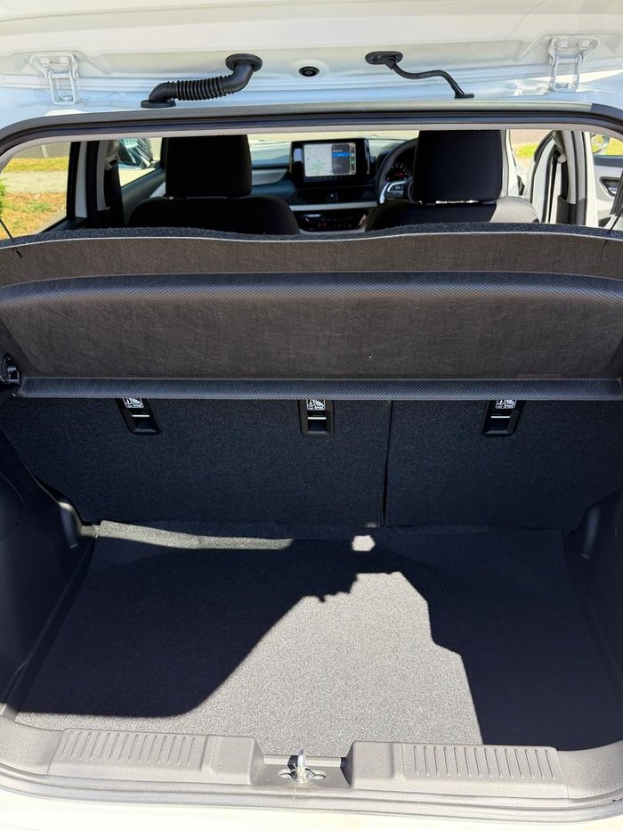 2026 Suzuki Swift Hybrid Plus UZ Pure White