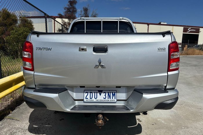 2017 Mitsubishi Triton GLX