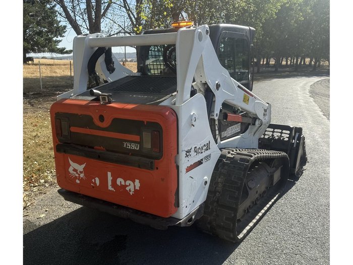 2020 Bobcat T590