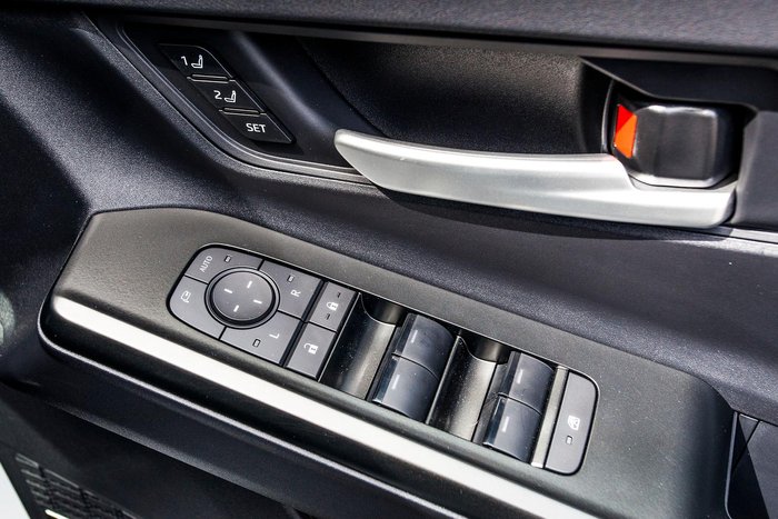 2025 Subaru Solterra AWD Touring