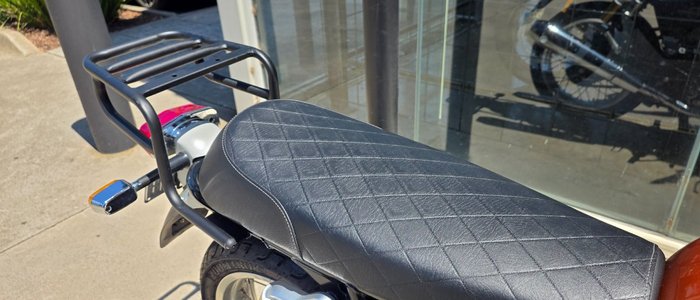 2021 Royal Enfield (see Also Enfiel INTERCEPTOR 650 CLASSIC ORANGE