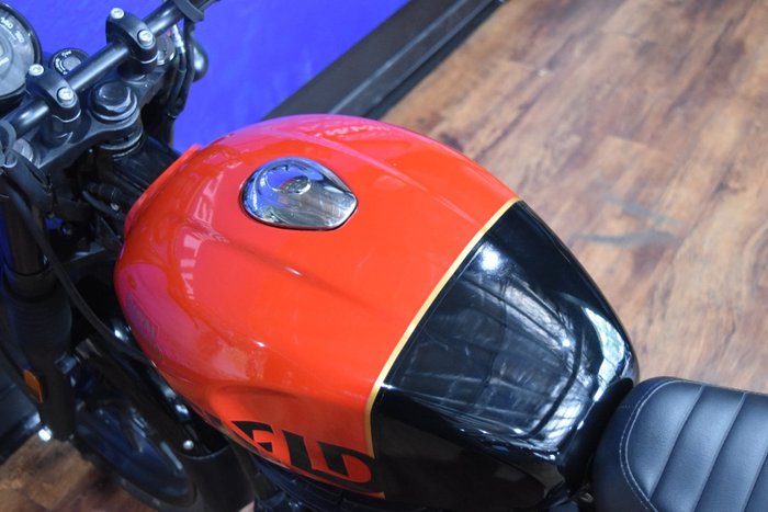 2023 Royal Enfield HUNTER 350 Red