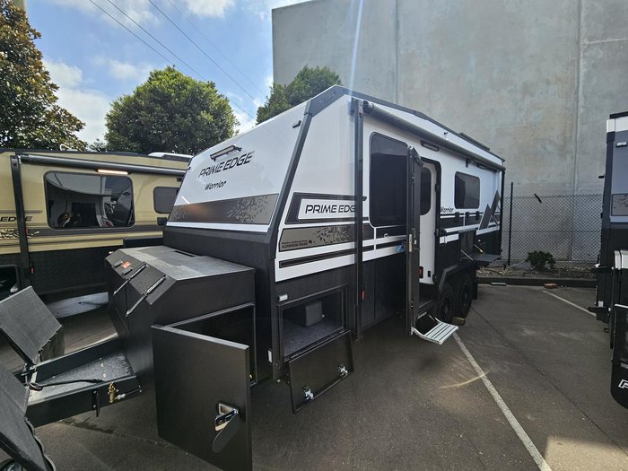 2026 Prime Edge Caravans Warrior 19'6 Side Club Lounge