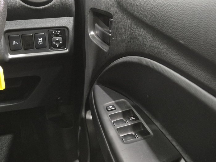 2020 Mitsubishi Mirage ES LB MY21 White