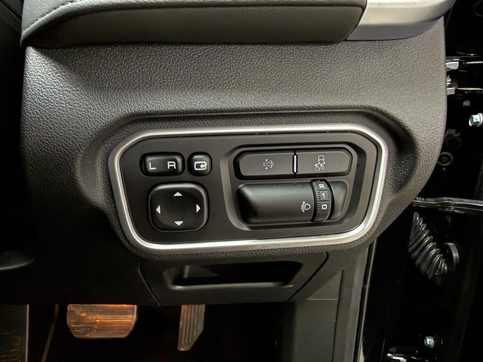 2025 GWM Cannon Vanta NPW 4X4 Dual Range Crystal Black