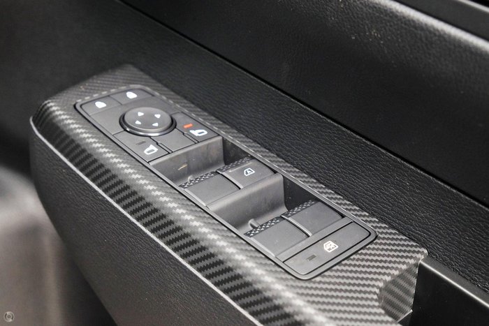 2025 Mitsubishi Triton GLX+