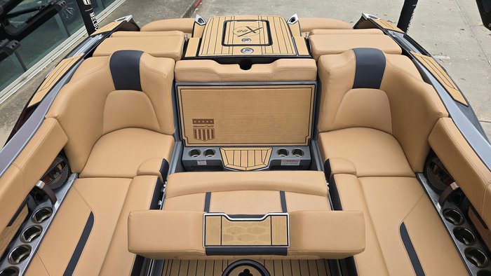 2023 MasterCraft X22