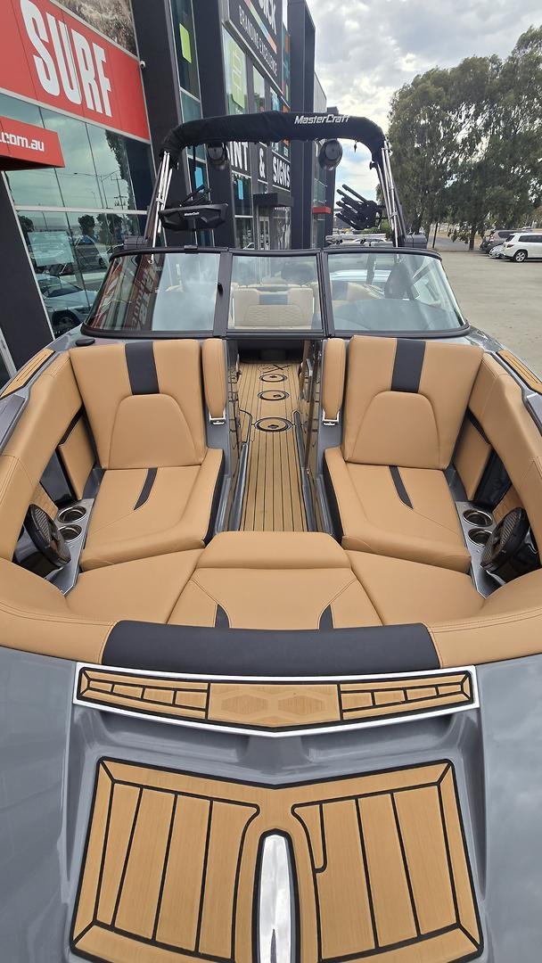 2023 MasterCraft X22