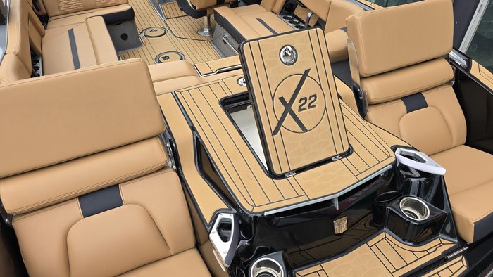 2023 MasterCraft X22